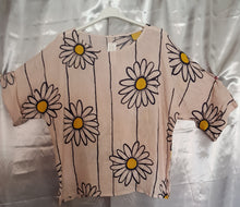 Lade das Bild in den Galerie-Viewer, Shirt &quot;Blumen&quot;
